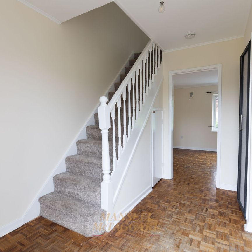 Maypole Road, Ashurst Wood, RH19 - Photo 1