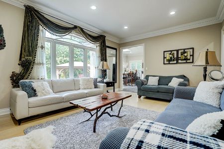 For Lease - 286 Hillcrest Avenue, Toronto, Ontario - Photo 4