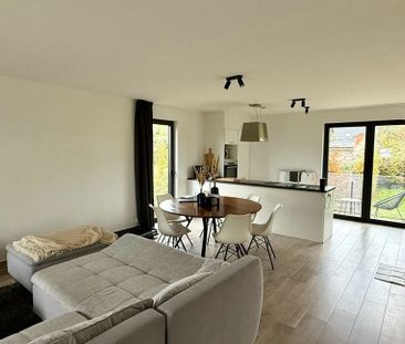 Appartement te huur in Kruishoutem voor € 825 met 3 slaapkamers - Photo 3