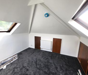 2 bedroom semi-detached bungalow to rent - Photo 2
