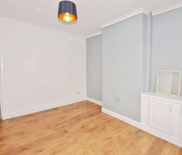 2 bedroom end of terrace house to rent - Photo 1