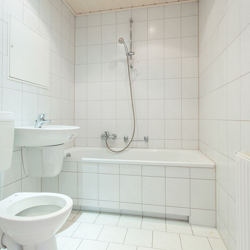 Traumhafter Ausblick ins Grüne - Photo 1