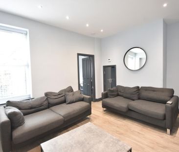 5 bedroom flat to rent - Photo 2