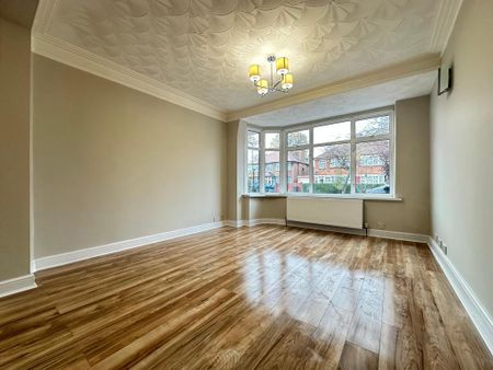 4 bedroom semi-detached house to rent - Photo 2