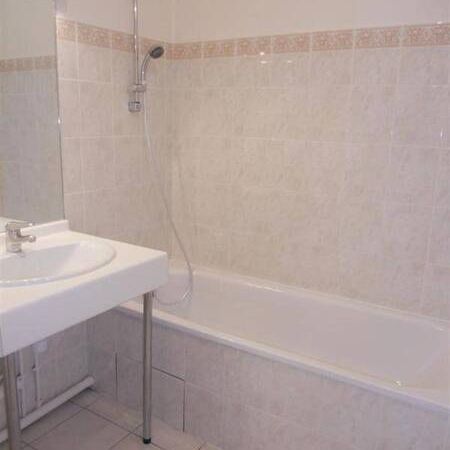 Appartement 4 pièces - - Photo 1