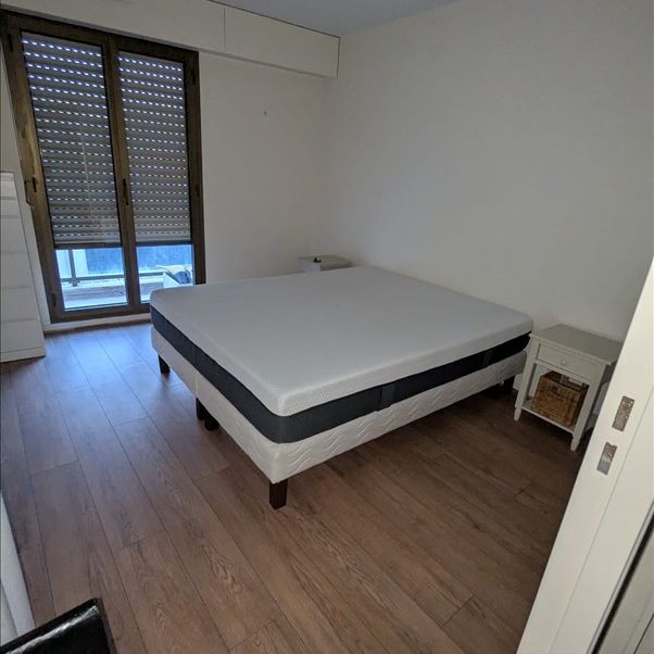2 pièces - Meublé - 53 m² - 3ème étage - Colocation non autorisée - Photo 1