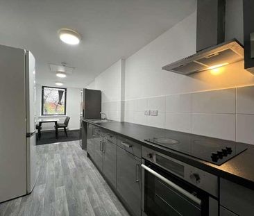 En-suite Room, In Gardner Street, Salford (id#), M6 - Photo 4