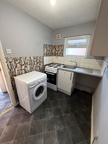 1 Bed Flat, Castle Street, LU1 - Photo 5