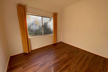 Neat 2-Bedroom Home in a Quiet Location - Photo 5