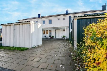 Slagstavägen, Norsborg - Photo 3