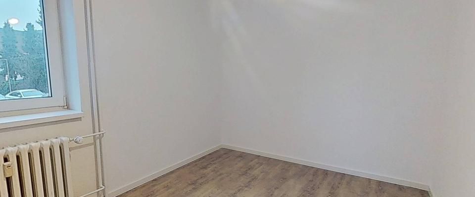 **Frisch für Sie saniert: 3-Zimmer-Wohnung mit BALKON *** - Foto 1