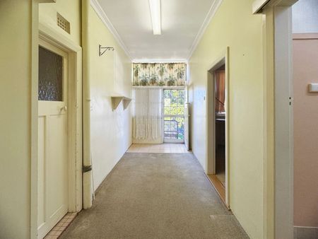 Home For Rent - Photo 4