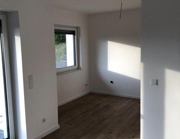 EG Wohnung mit kleinem Garten ( barrierefreundlich ) - Photo 1