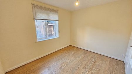 Tiffany Court, Redcliffe Mead Lane, BS1 - Photo 3