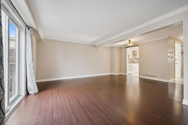 For Lease - 424 Benesfort Court, Kitchener, Ontario - Photo 1