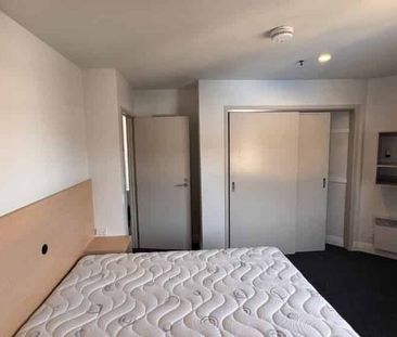 ROOMS AVAILABLE: - Photo 3