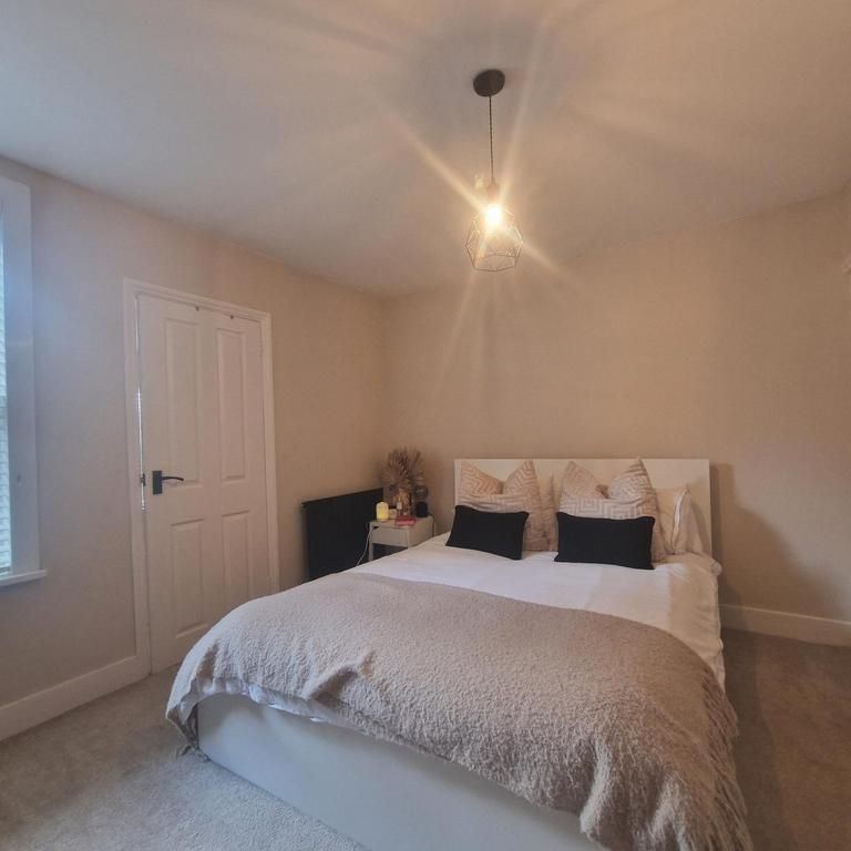 2 bedroom house to rent - Photo 1