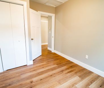 ALL INCLUSIVE 2 BEDROOM UPPER UNIT IN WELLAND!! - Photo 2