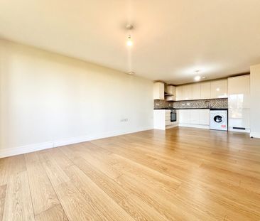 1 Bed Flat, Charter House, IG1 - Photo 4