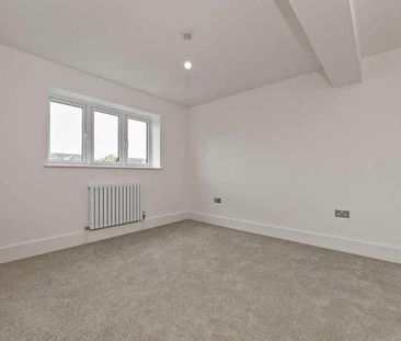 Beacons Field, Cheddington, LU7 - Photo 5