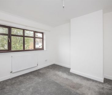 3 bed House - Semi-Detached To Let - Photo 4