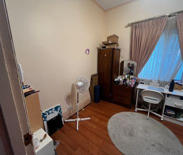 4-bedroom shared house / townhouse, Hardys Road - Photo 1