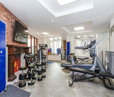 3 bed Apartment for Rent - Photo 3