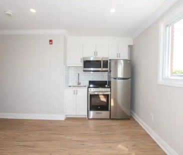 81 Empire Street - 3 | 81 Empire Street -, Welland - Photo 1