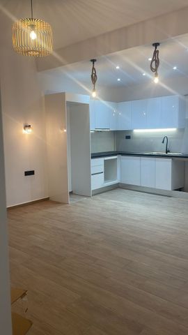 Διαμέρισμα για ενοικίαση Πλατεία Αμερικής (Λεωφόρος Πατησίων - Λεωφόρος Αχαρνών) - Photo 2