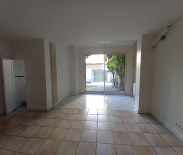 Location Appartement 4 pièces 84m² BORDEAUX 33000 - Photo 3