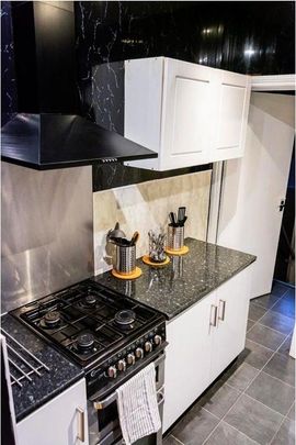 1 bedroom house of multiple occupation to rent - Photo 1