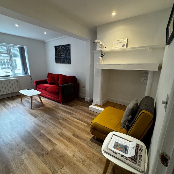 1 Bed Flat, Brunswick Street West, BN3 - Photo 1