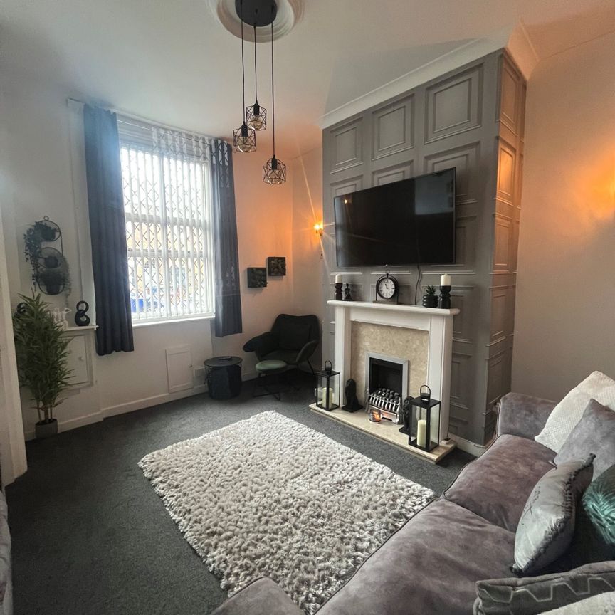 Bright Street - Photo 1