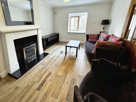 Apartment to rent in Cork, The Oaks - Photo 2