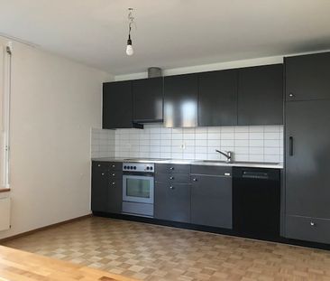 "106 m2 warten auf einen neuen Mieter !" - Photo 4