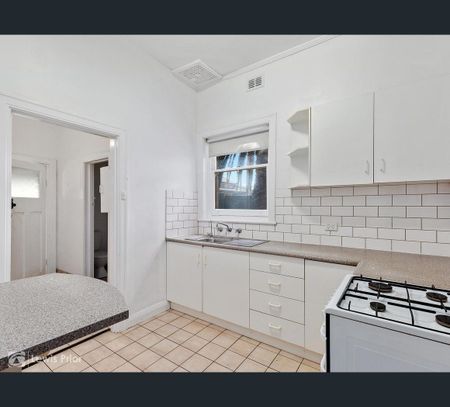 15A Diagonal Road, Glenelg East, SA 5045 - Photo 3