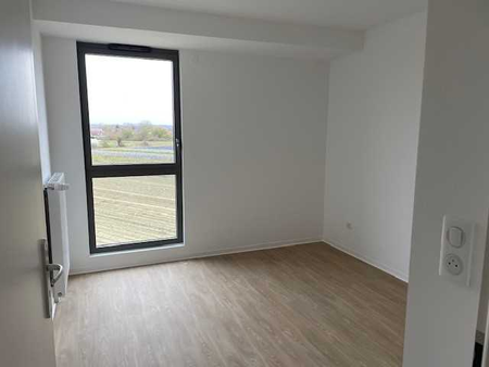 Location : Appartement 3 pièces 60 m2 – VILLAGE NEUF - Photo 2