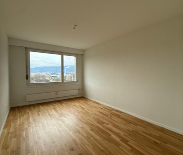 Helle sanierte 4-Zimmerwohnung im 7. Stock / Mietzinsaktion - Photo 2