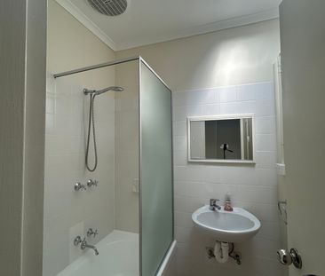 3/2 Howson Street, Brunswick West VIC 3055 - Photo 1