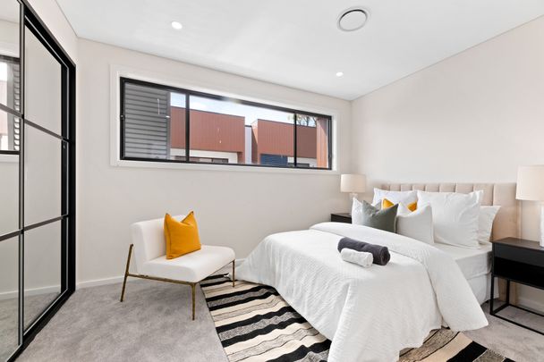 Three Bedroom Townhouse - Photo 1