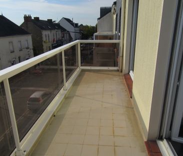Location Appartement 3 pièces 61m² - Photo 2