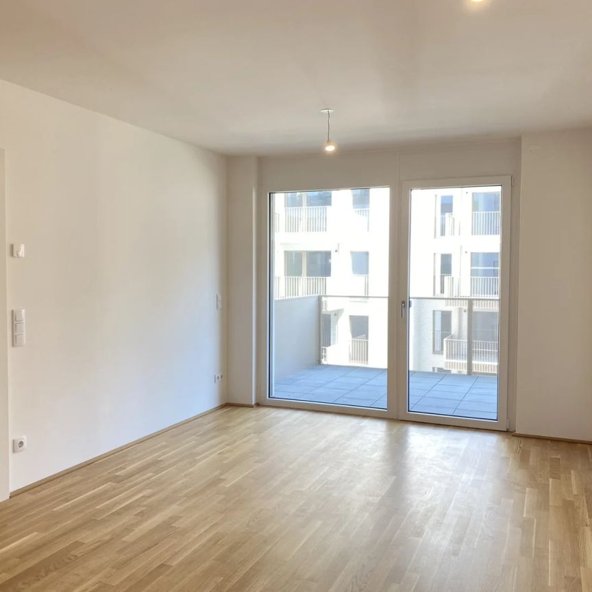 Modernes Wohnen im 7. Stock - Neuwertige 2-Zimmer Wohnung nahe Kagraner Platz - Photo 1