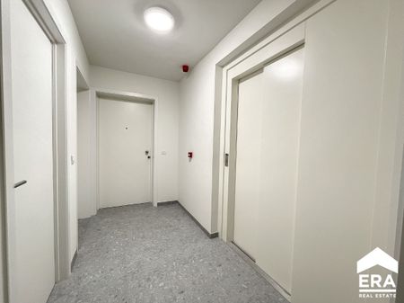 Appartement met 2 slpks, 2 terrassen en 2 parkings - Photo 2