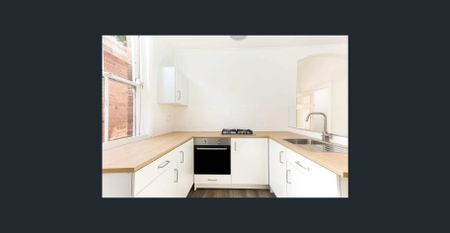 Spacious 2 Bedroom Home with Large Backyard - Photo 2