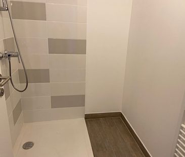 Location Appartement 4 pièces 83m² - Photo 4