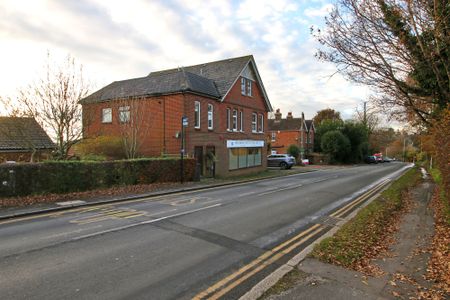 Station Road, Heathfield, TN21 - Photo 4