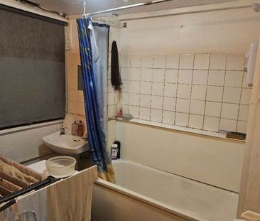 Room in a Shared Flat, Meliot Road, SE6 - Photo 4