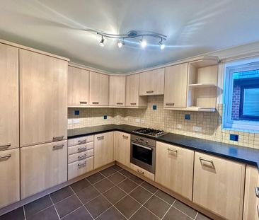 2 bedroom Two Bedroom Apartment With Sea Views to rent - Photo 6