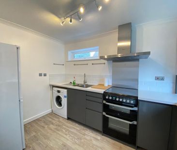 2 bedroom apartment to rent - Photo 6