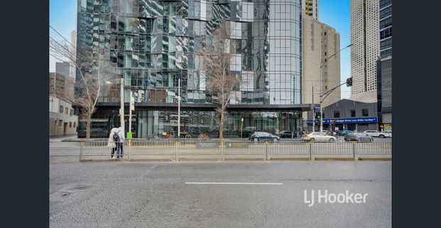 Fully Furnished 2-Bedroom and 1-Bathroom Apartment for Rent! - Photo 1